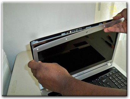 Замена экрана ноутбука Samsung в Гомеле